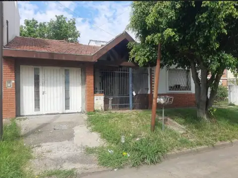 MARIANO ESCALADA 1018 , Piso 0