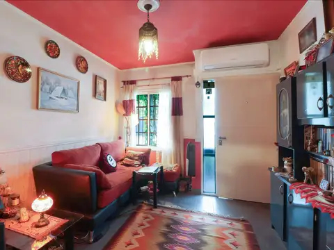Casa en Venta con 1 cochera
