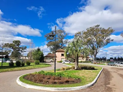 Lote en venta en el barrio San Lucas Canning Financiación