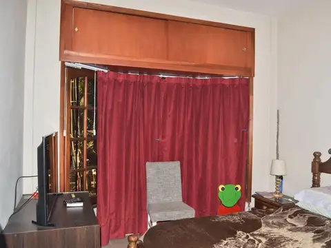 CASA 6 AMBIENTES EN VENTA MONTE GRANDE