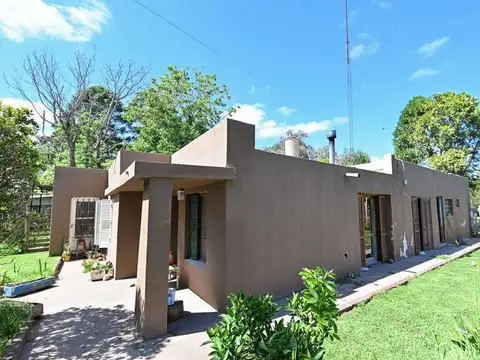 Calle Enrique Alberdi 3700