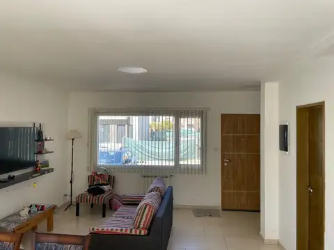 Casa en Venta en Neuquén, USD 187.000