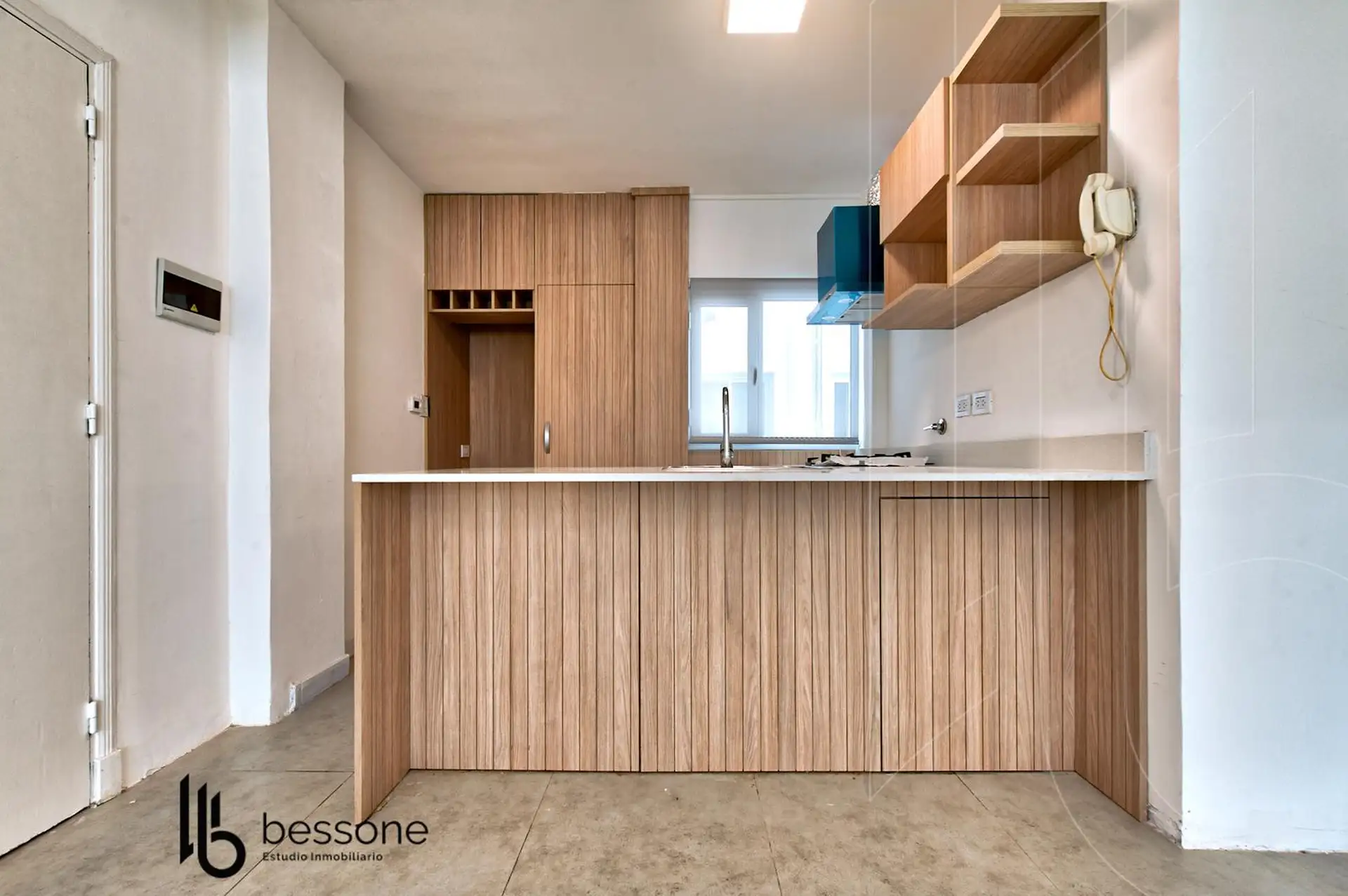 Depto 3 amb, 65m² reciclado en Plaza Mitre — Chauvin