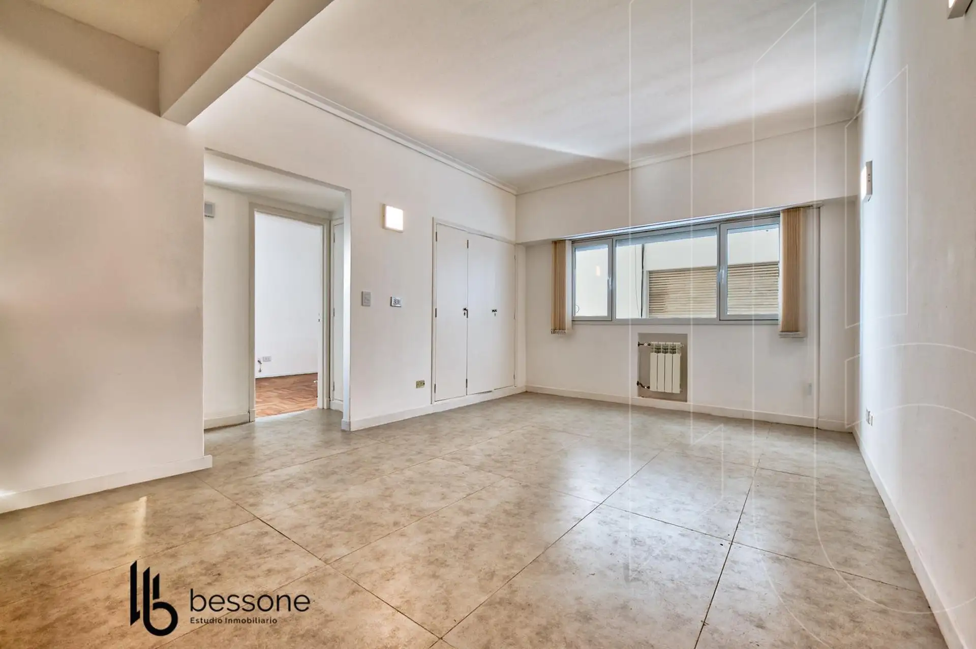 Depto 3 amb, 65m² reciclado en Plaza Mitre — Chauvin