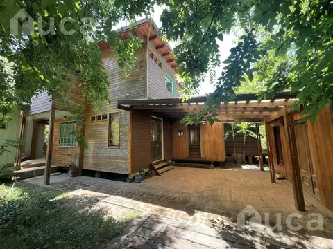 VENTA | ENCANTADORA CASA c/Jardin y Consultorio Independiente | Barrio Las Chacras