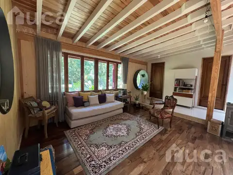 VENTA | ENCANTADORA CASA c/Jardin y Consultorio Independiente | Barrio Las Chacras