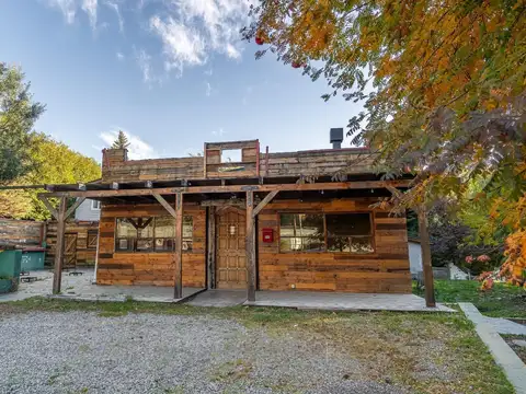 Venta local comercial   2 viviendas en av. bustillo km 14 lote esquina 1.013 m² - bariloche