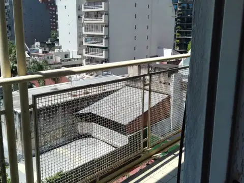 EXCELENTE CONTRAFRENTE BALCON  3 DORM CON COCHERA