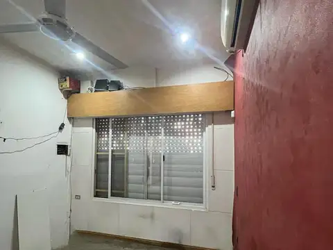 Casa 2 ambientes con 1 baño