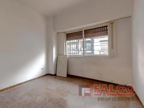 Departamento 4 ambientes con 1 baño