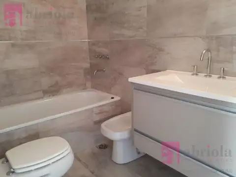 Departamento 3 ambientes con 2 baños