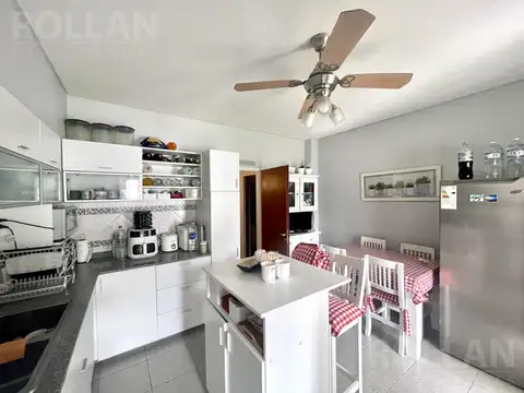Casa en Venta en Carapachay, USD 220.000