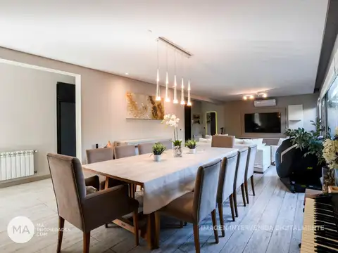 Casa 7 ambientes con 3 baños