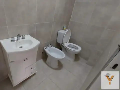 Local en Alquiler en Constitución, $ 6.500.000