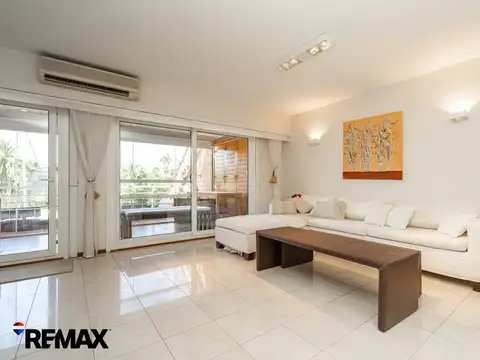 Departamento en Venta en Bahia Del Sol, USD 690.000