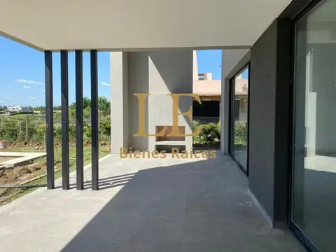 Casa en Venta en San Matias, USD 482.000