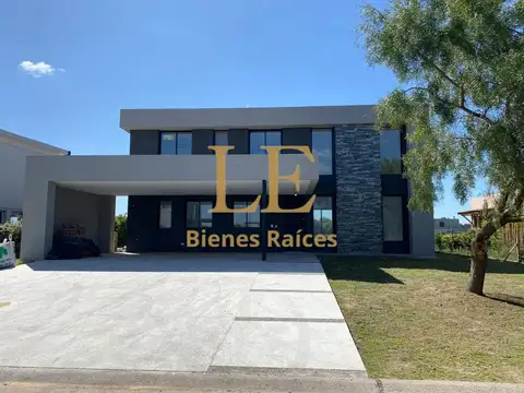 Casa en Venta en San Matias, USD 482.000