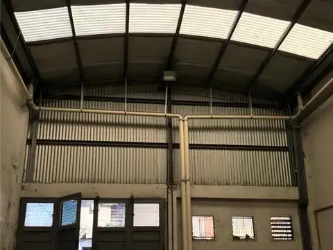 Galpon en Venta 7,80  mts Frente