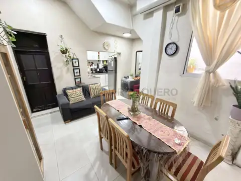 Depto Tipo Casa en Venta en Pompeya, USD 180.000