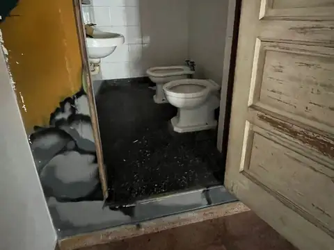Local en Alquiler en Lanus Este, $ 700.000