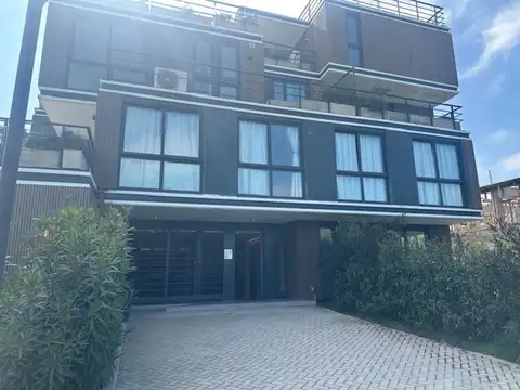 Espectacular Departamento de 3 Ambientes con Balcón !!!!! 