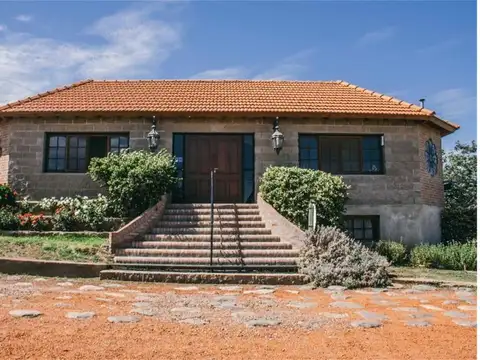 Hotel en Venta en Capilla Del Monte, USD 1.750.000