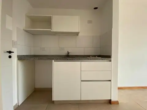 Departamento en Alquiler en Ituzaingo Norte, $ 500.000