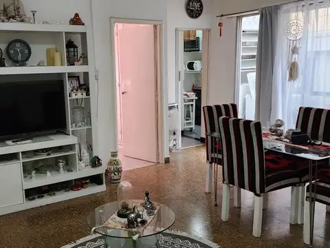 Depto Tipo Casa 2 ambientes con 1 baño