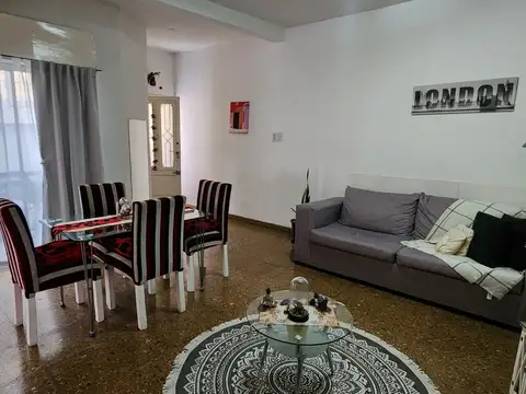 Depto Tipo Casa en Venta 50 años