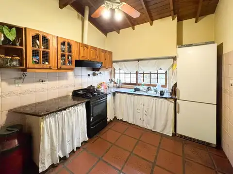 Casa 4 ambientes con 3 baños
