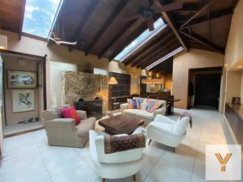 Casa en Venta de 4 dormitorios