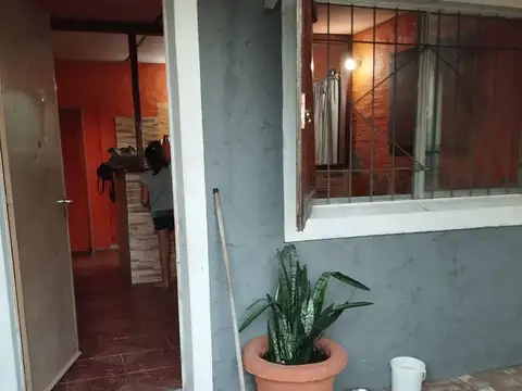 LOCAL + CASA DUPLEX OPORTUNIDAD UNICA DE VIVIENDA