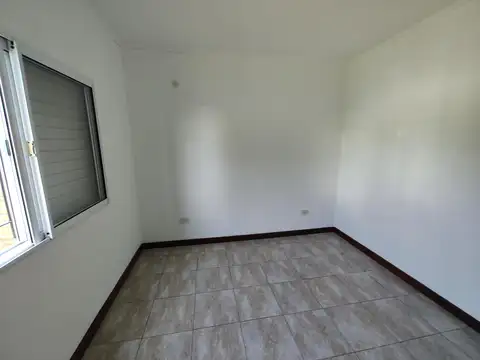 Departamento en Alquiler en Barrio Islas Malvinas, $ 400.000