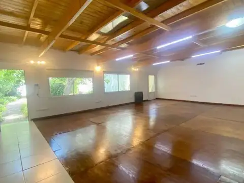 Local en alquiler - 2 Baños - 306mts2 - Mar del Plata