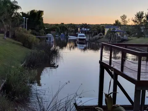 Terreno en Venta en Isla Del Este, USD 65.000