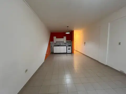 Departamento en Alquiler en Terminal de Omnibus, $ 410.000