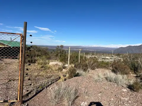 Casa 2 ambientes con 1 baño