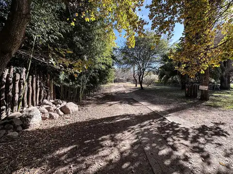 Fondo Comercio en Alquiler en Rio Ceballos, $ 1.400.000