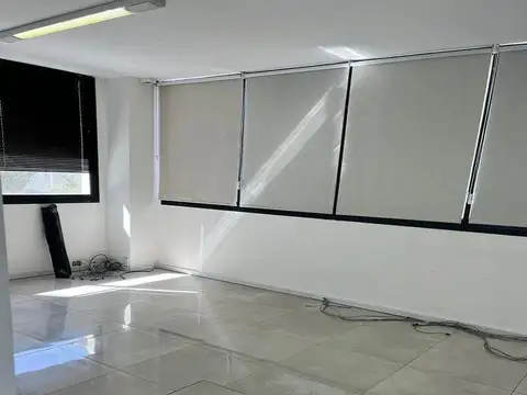9 de julio semipiso de oficina con cochera