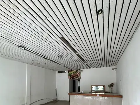 Local Comercial - Av San Martín 2708, Florida, Vicente López.
