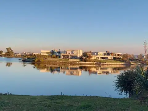 Lote en Venta a la Laguna Barrio San Matias Escobar