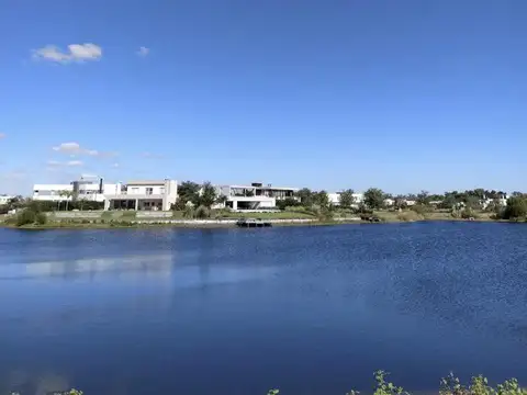 Lote en Venta a la Laguna Barrio San Matias
