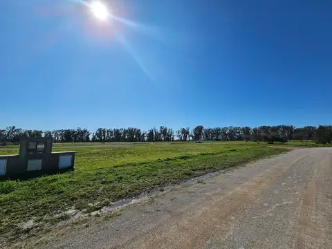 Av. Beschtedt al 2500. Luján.