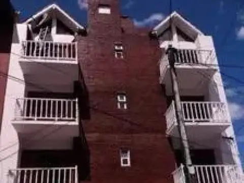 Departamento en venta - 2 Dormitorios 2 Baños - Cochera - 131Mts2 - Mar de Ajó