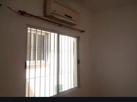 Oficina 2 ambientes con 1 baño