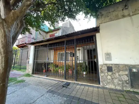 Casa de 2 dormitorios en Fisherton con patio a la Venta