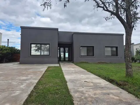 Avenida de Los Lagos 100 100