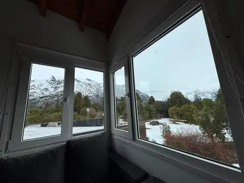 Casa en Alquiler con 1 cochera