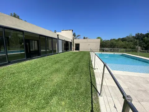 Casa en Venta 5 amb Santa Irene, Comarcas Lujan con pileta
