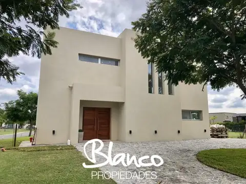 Casa  en Venta en Puertos, Escobar, G.B.A. Zona Norte